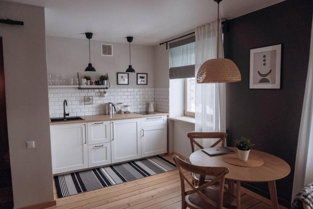 Teatra Street Apartment Balvi Bagian luar foto